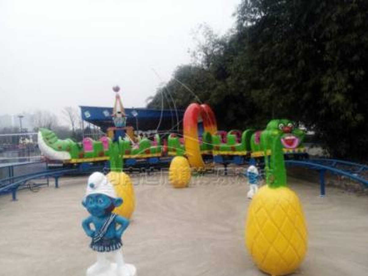 Caterpillar Roller Coaster