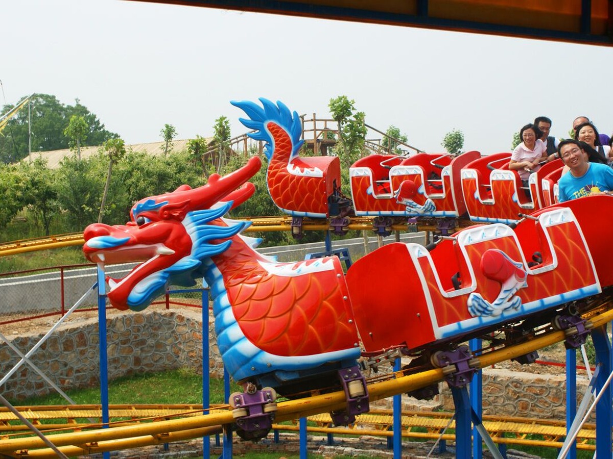 Caterpillar Roller Coaster