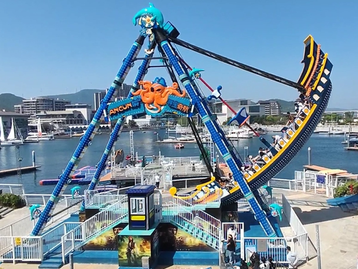 Pirate Ship Ride