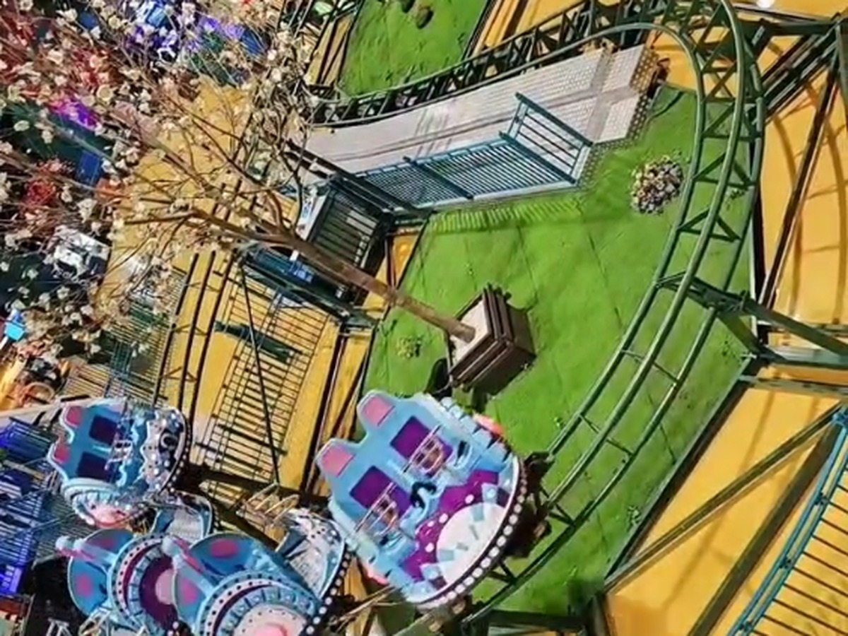 Spinning Coaster Ride