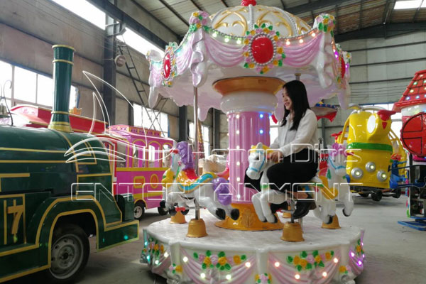 Amusement Park Christmas Themed Carousel Rides for Sale Manufactured in Dinis