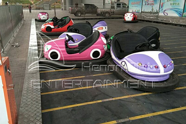 Electronic Kids Car Amusement Park Bumper Car for Sale in Dinis for You to Choose