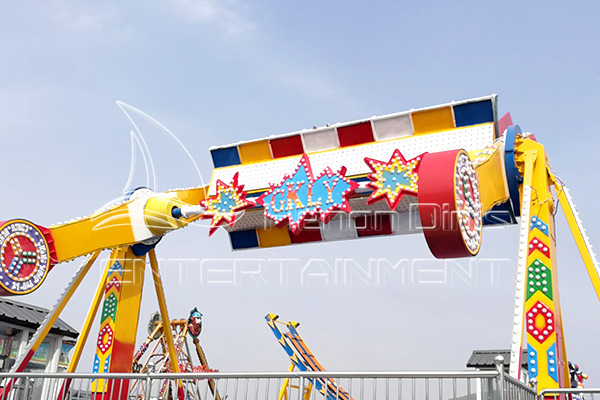 Amusement Park Top Spin Thrill Rides for Sale That Can Hold Many People