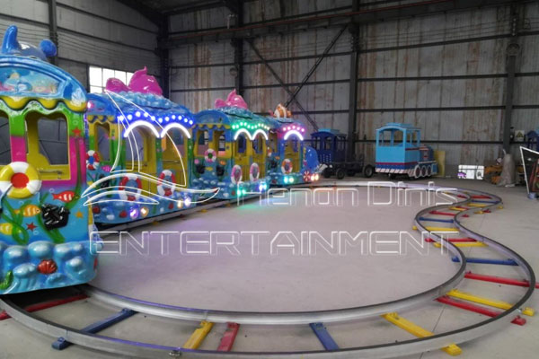 Small Fun Playground Ocean Track Train Equipment Especially for Children